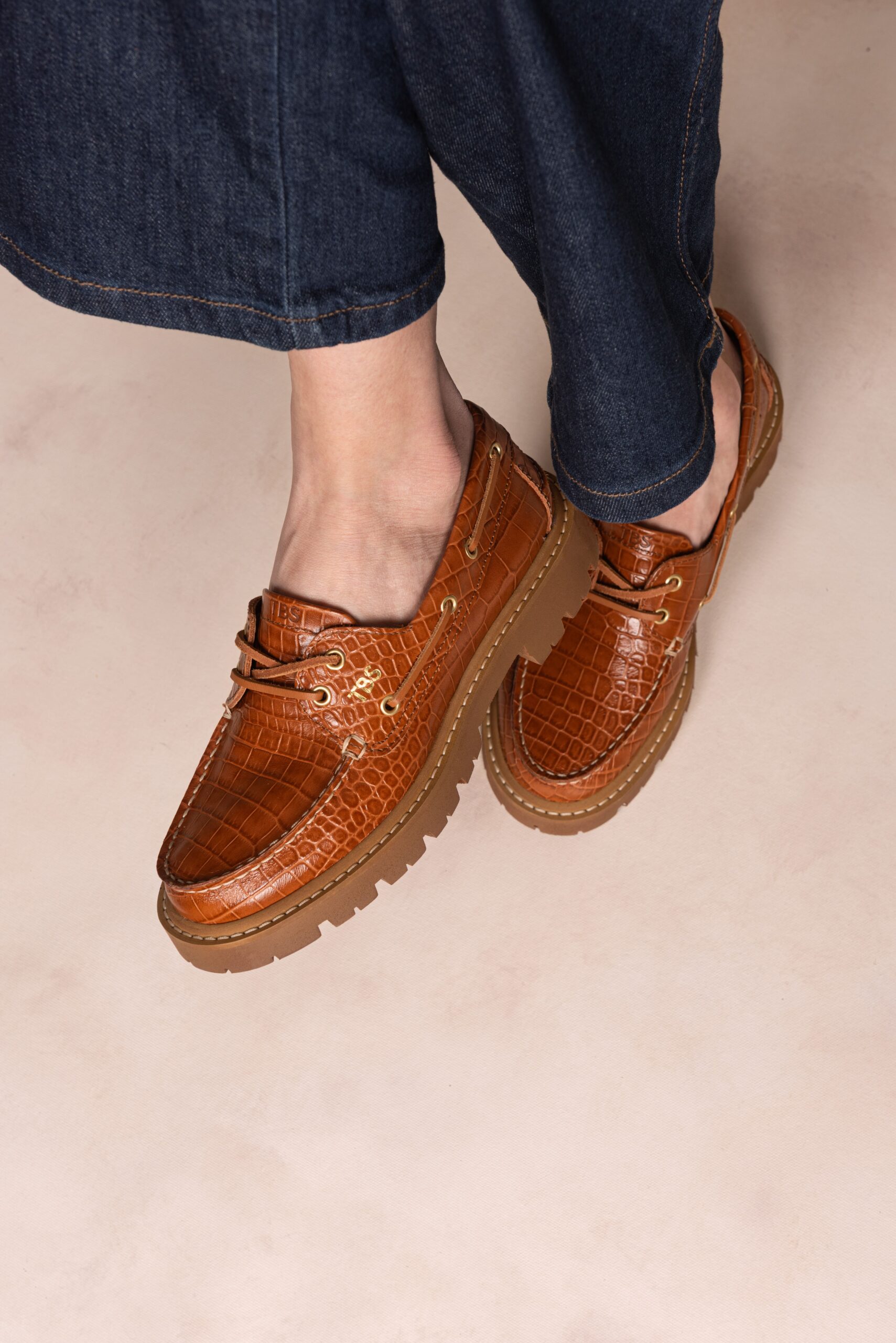 Chaussure bateau en cuir LAZARIA